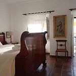 Casa Glicinias Feriehus