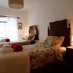 Feriehus Casa Glicinias Óbidos