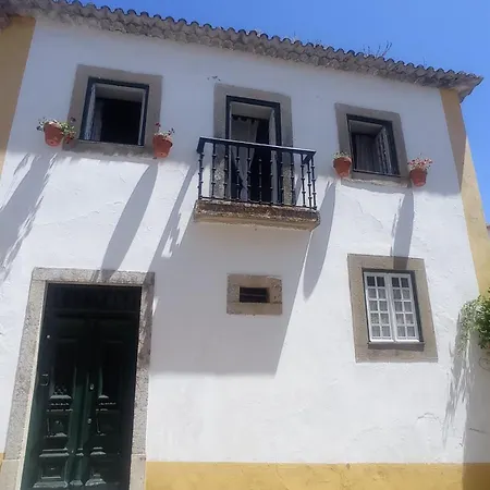 Casa Glicínias Óbidos